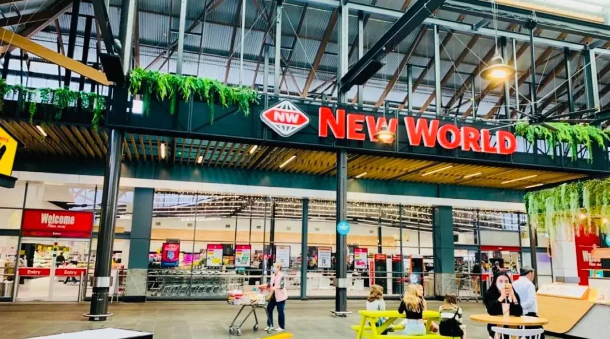 Stunning Townhouse - Walking to Botany Shopping Center