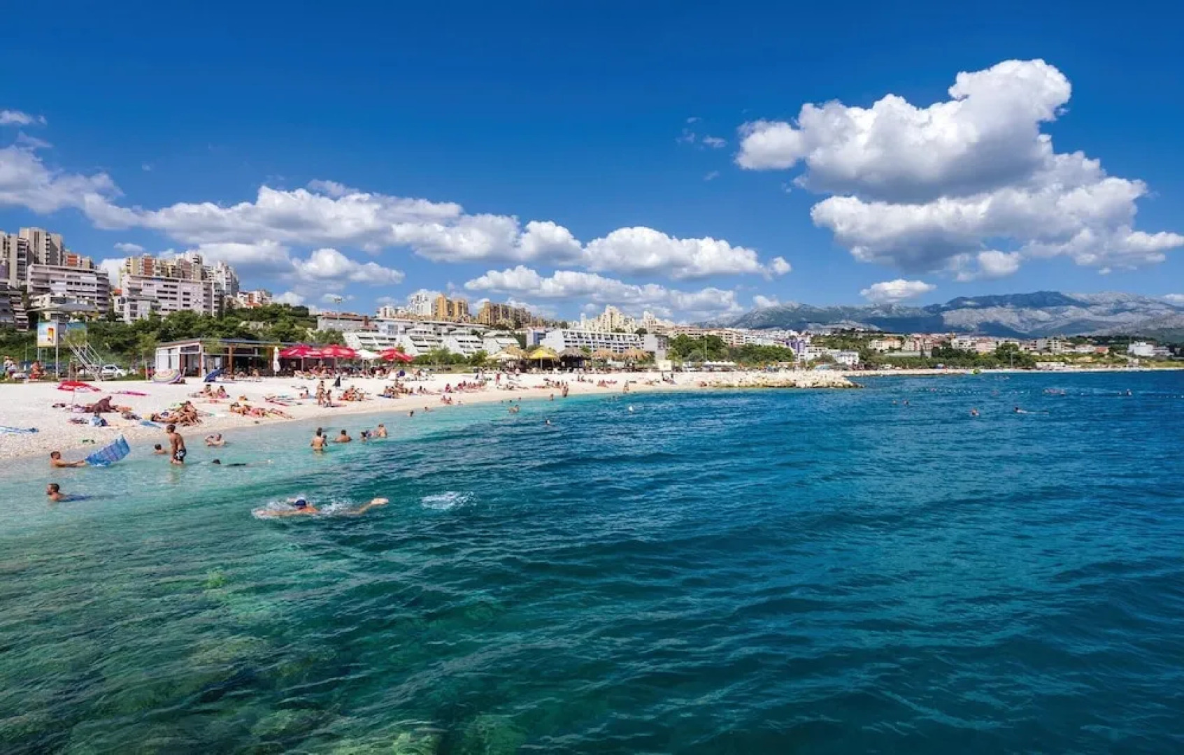 Amazing Home in Donje Sitno with Outdoor Swimming Pool, Hot Tub & 4 Bedrooms