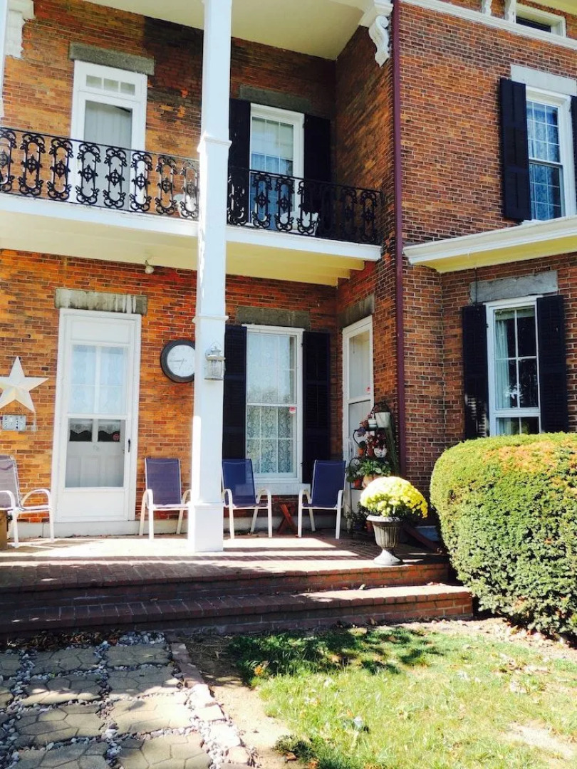 Burnap's Bed & Breakfast and Beyond