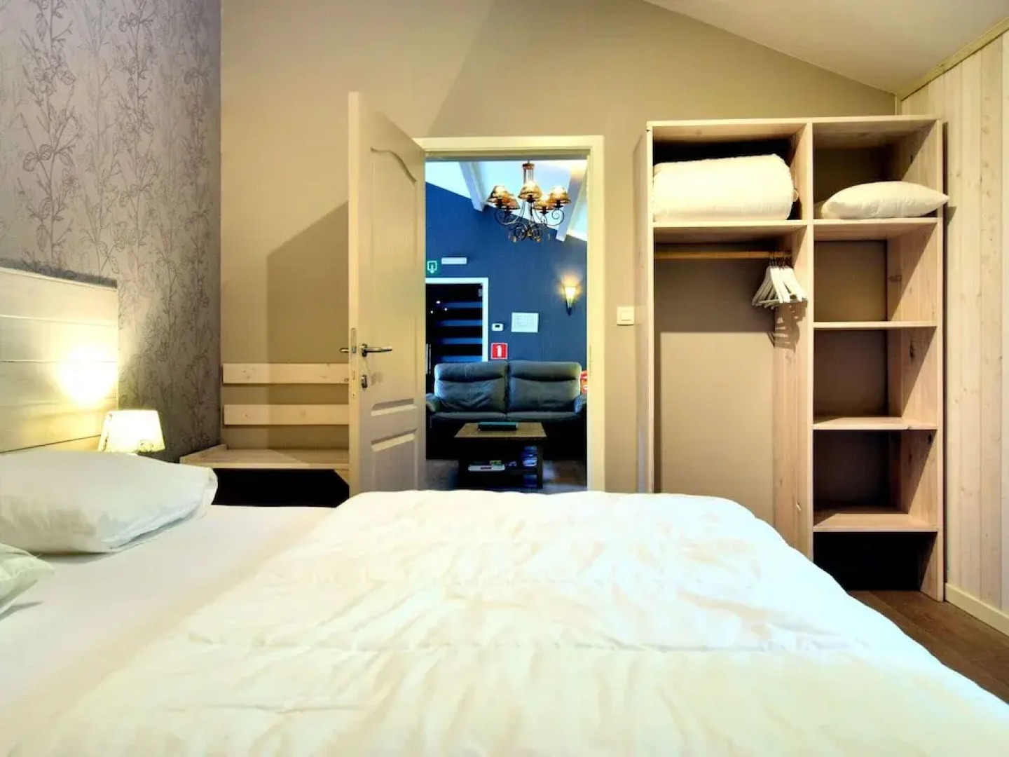 Luxurious Chalet in Beauraing With Sauna