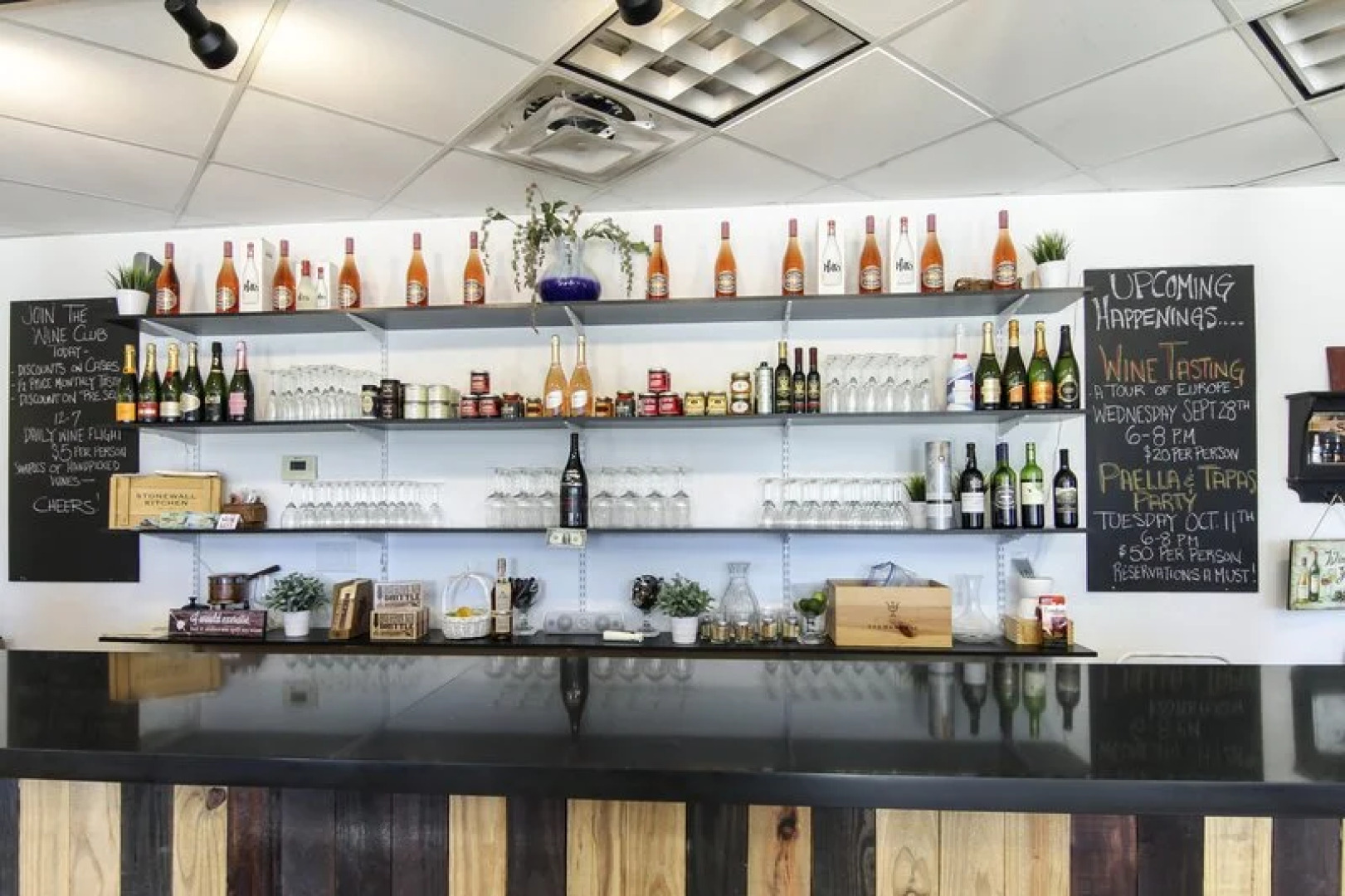 Rodeway Inn & Suites