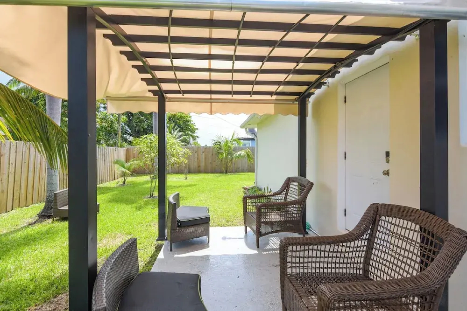 Patio + Yard: Family-friendly Miami Oasis!