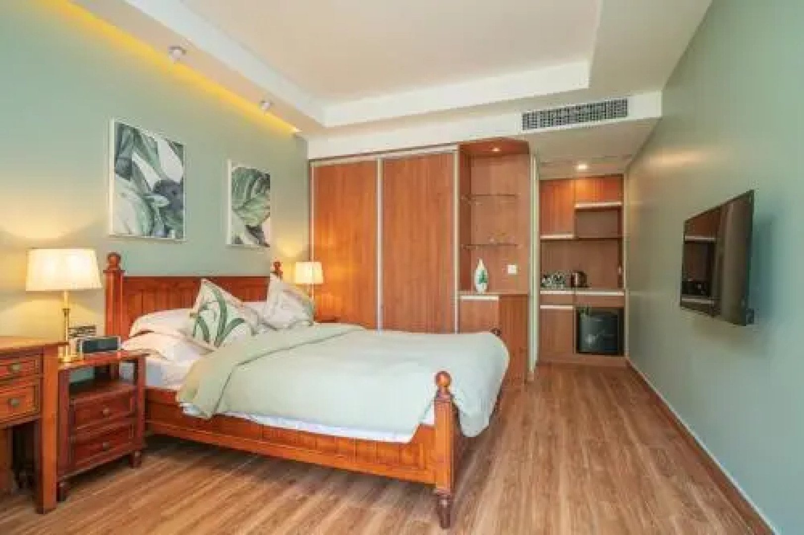 Hainan Happy Time Party Hostel