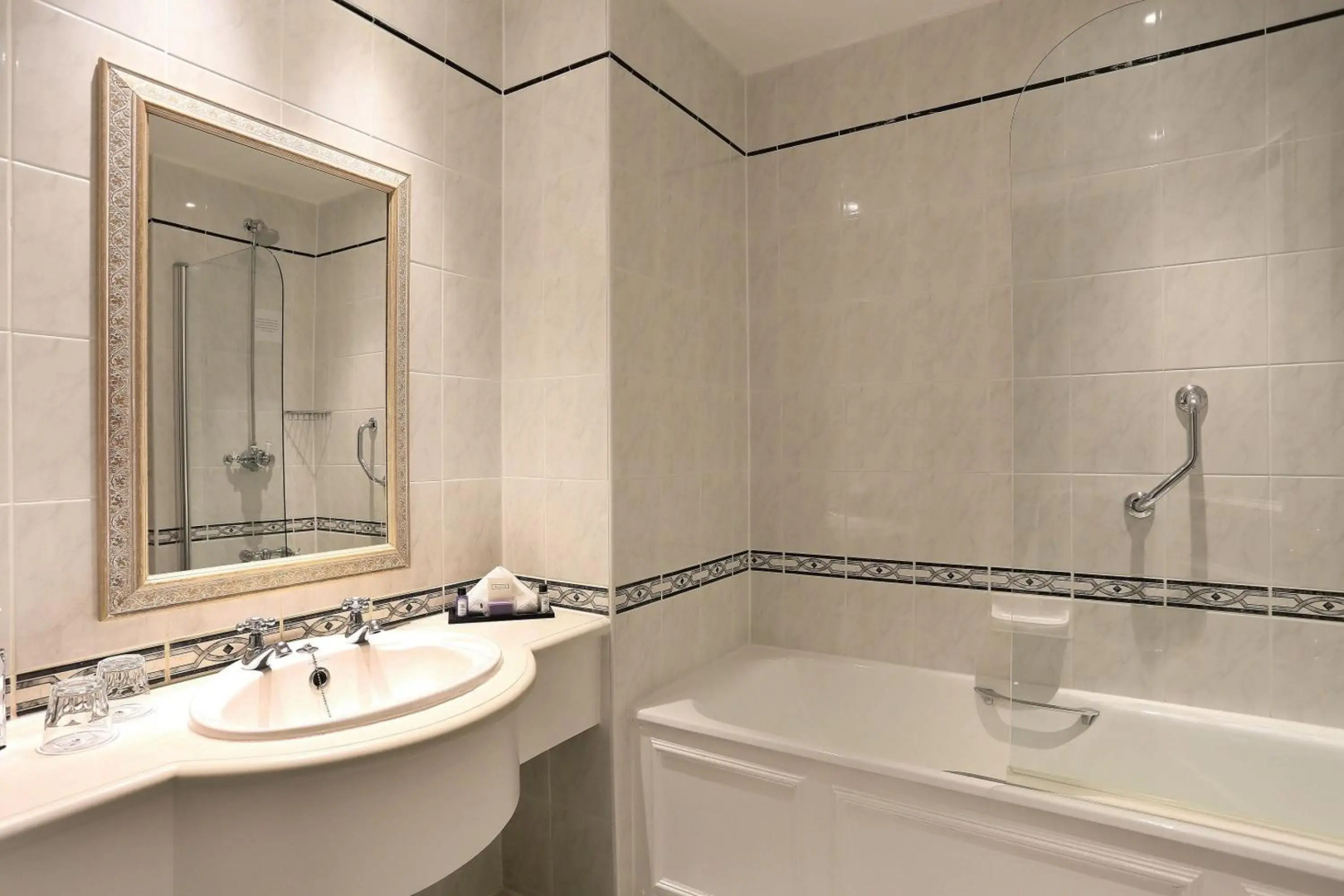 Macdonald Leeming House