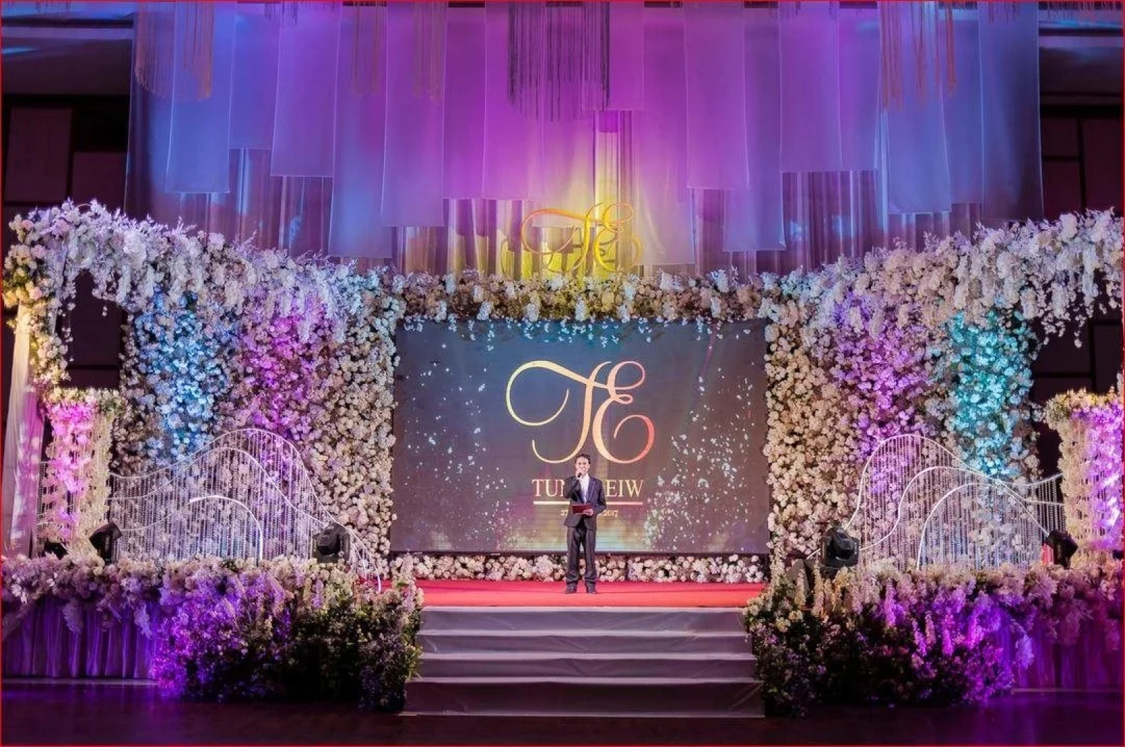 Arawan Riverside Hotel