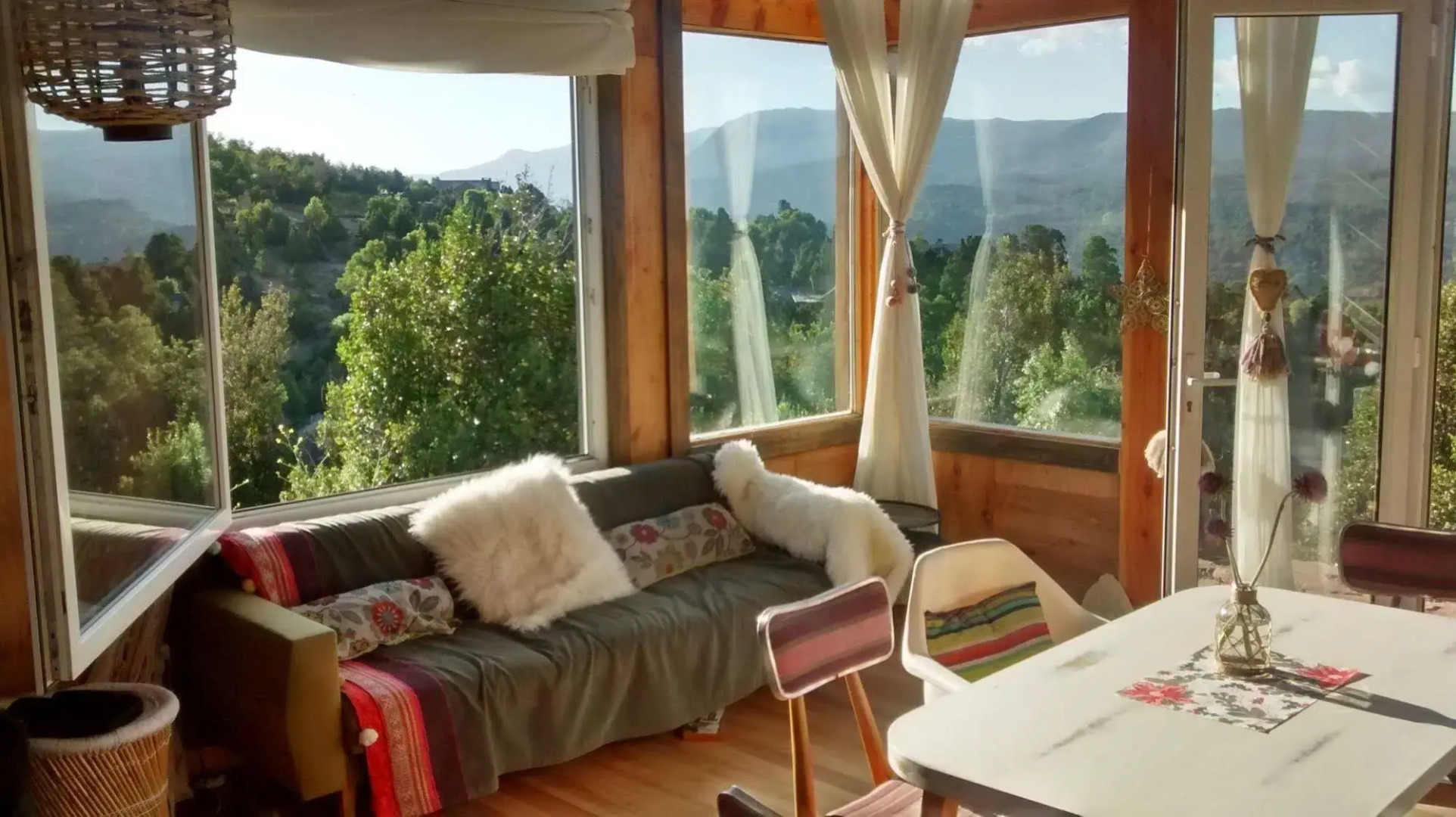 Un Vistón Modern Mountain Home