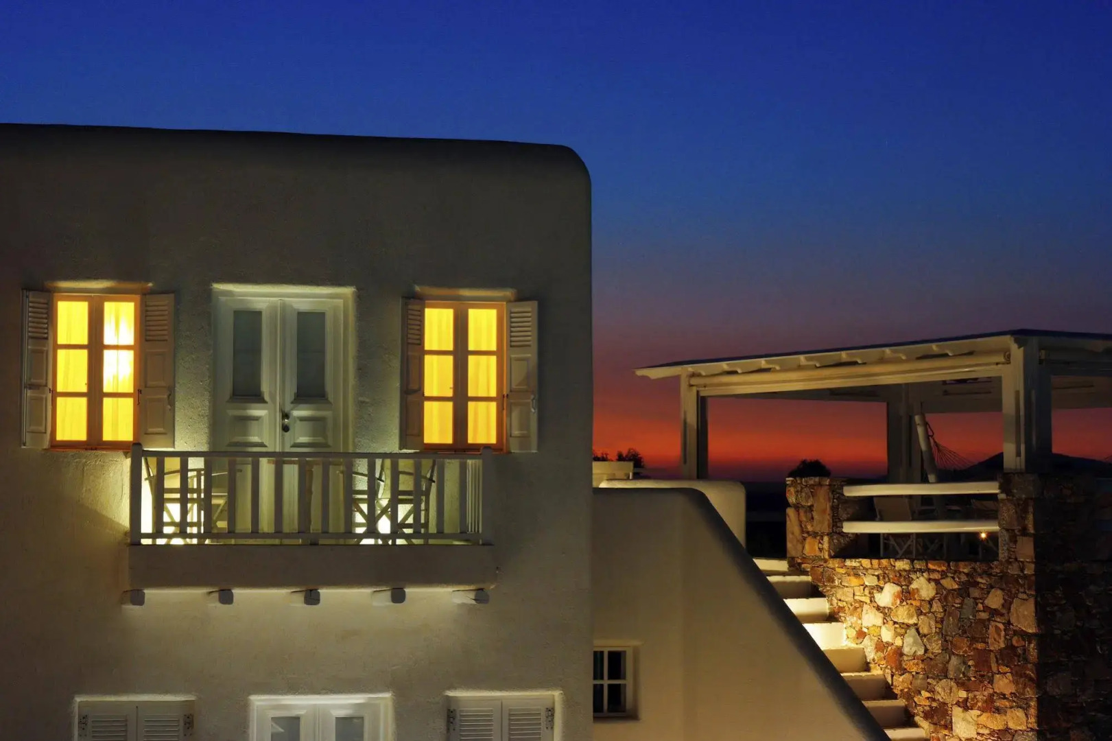 Aspalathras White Hotel