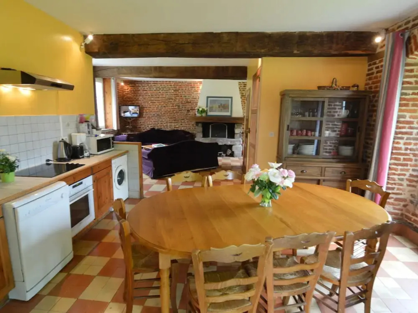 Holiday Home in a Historic Building Near Montreuil