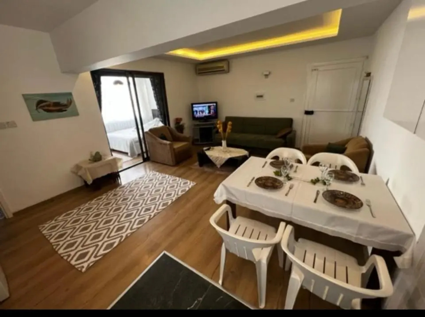 Girne Center 3 rooms 150 m to Beach