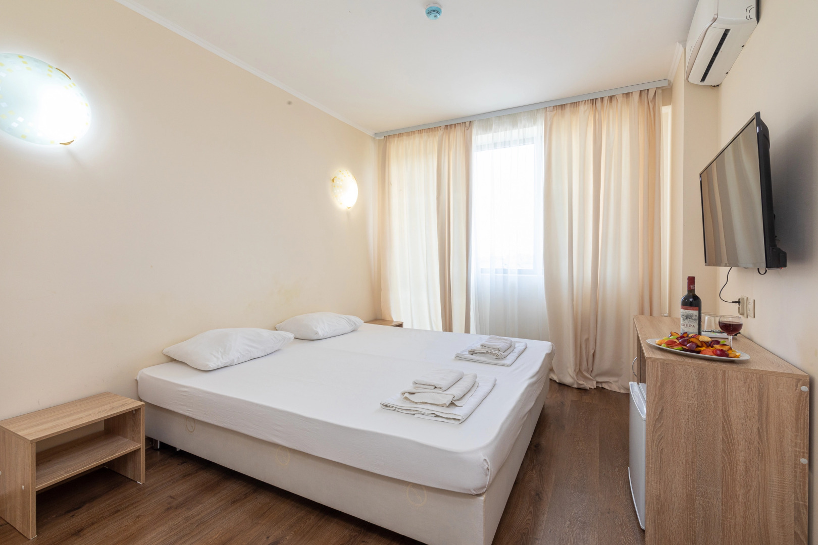 Апсны (Гудаута), отель (Абазинская, 2а)