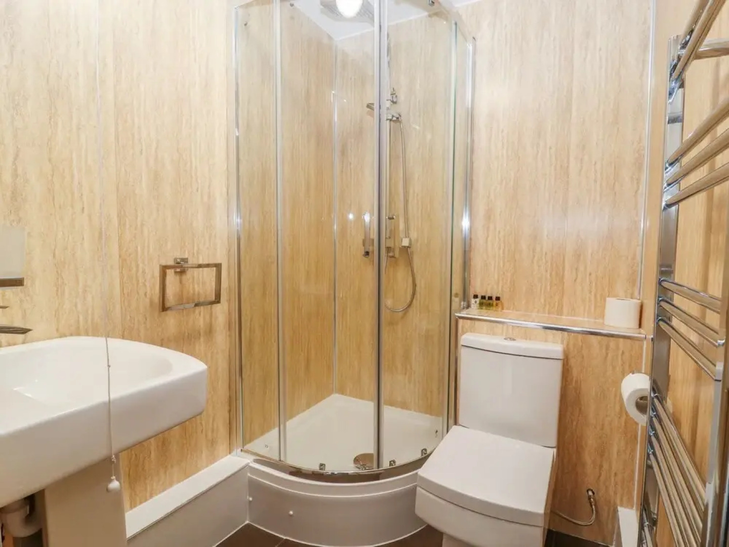 Blue Lion Hotel Apartment