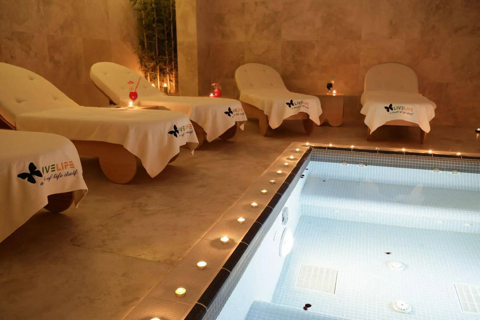 RYS Hotel & Restaurant