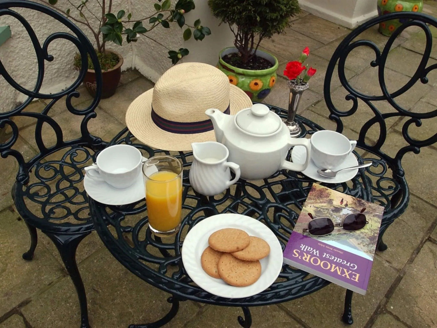 Hillside House - Guest House