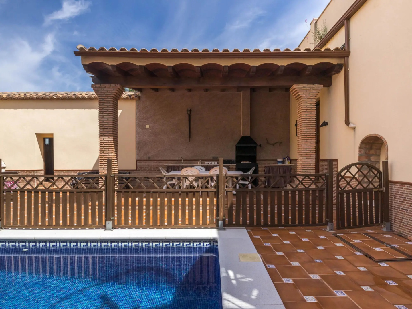 Alluring Holiday Home in Córdoba with Private Swimming Pool
