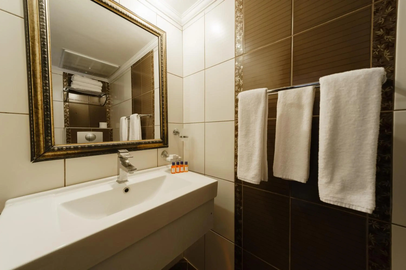 Costa Bitezhan Hotel