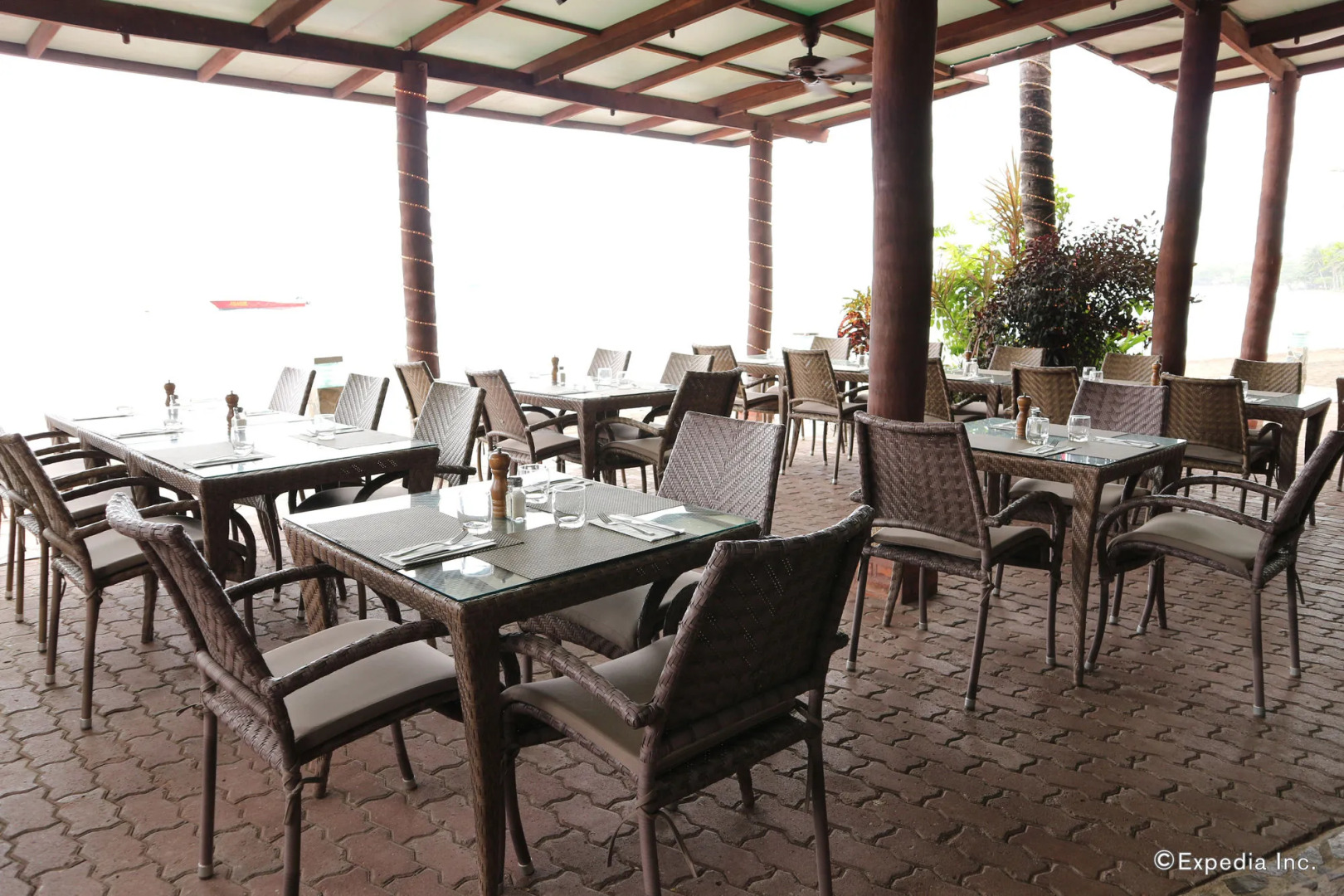 Atlantis Dive Resort Dumaguete