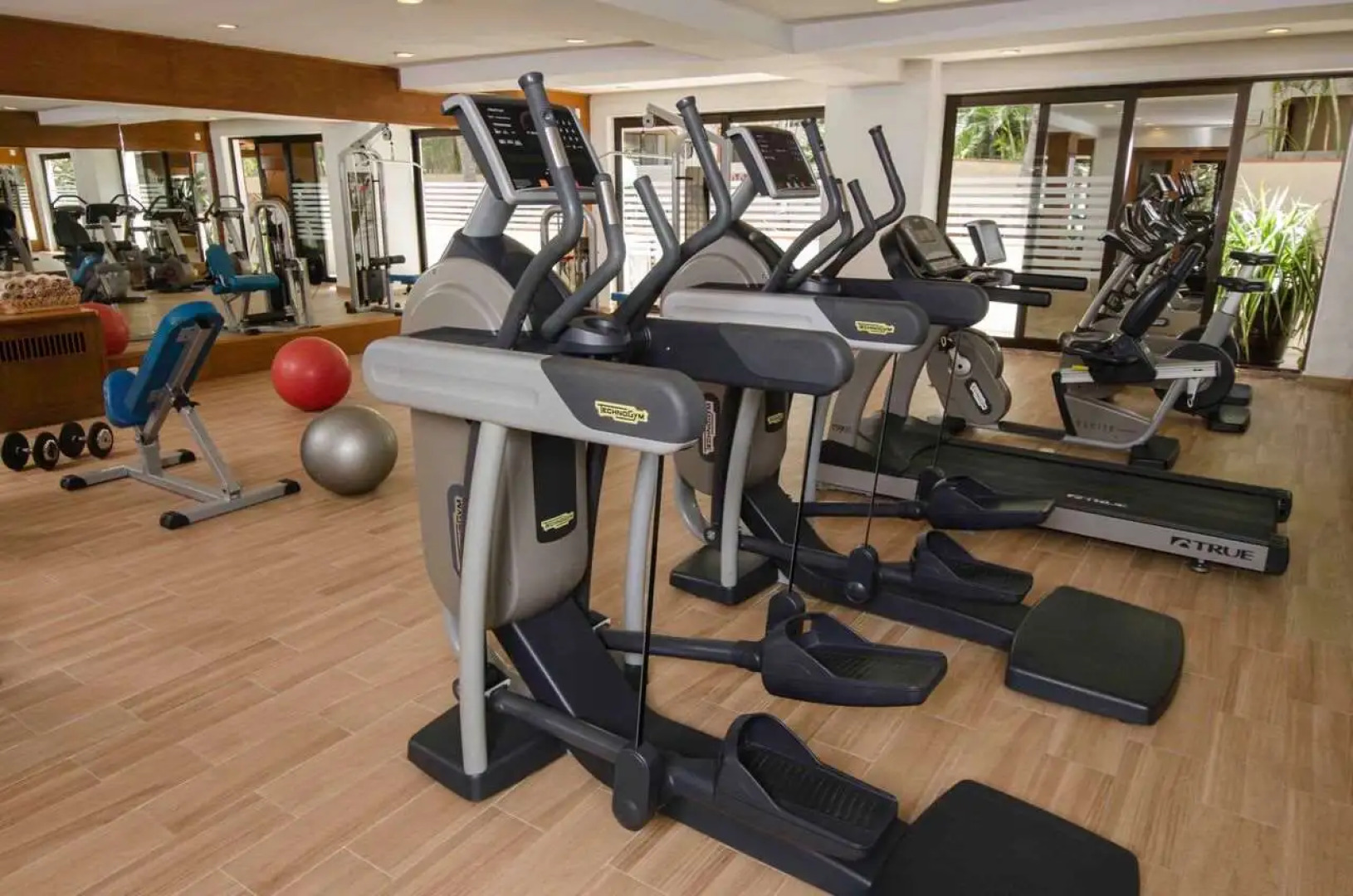 Plaza Pelicanos Grand Beach Resort - All Inclusive