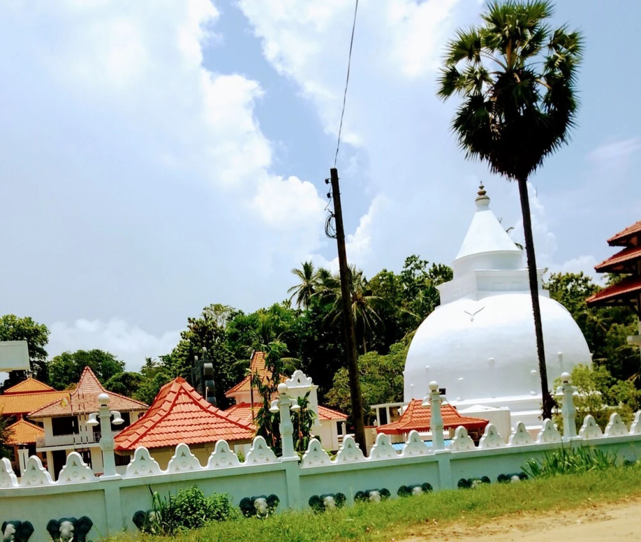 Kalimetiya Beach Cabana Near Beach 4 Minutes Walk