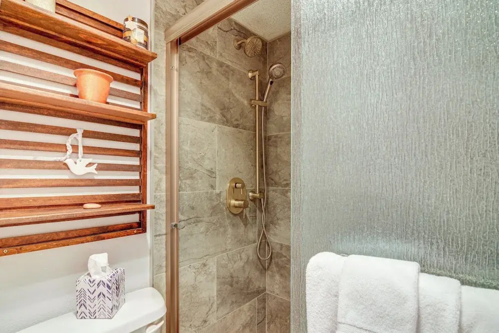 Romantic Ski Haven w/ Balcony: Brian Head Studio