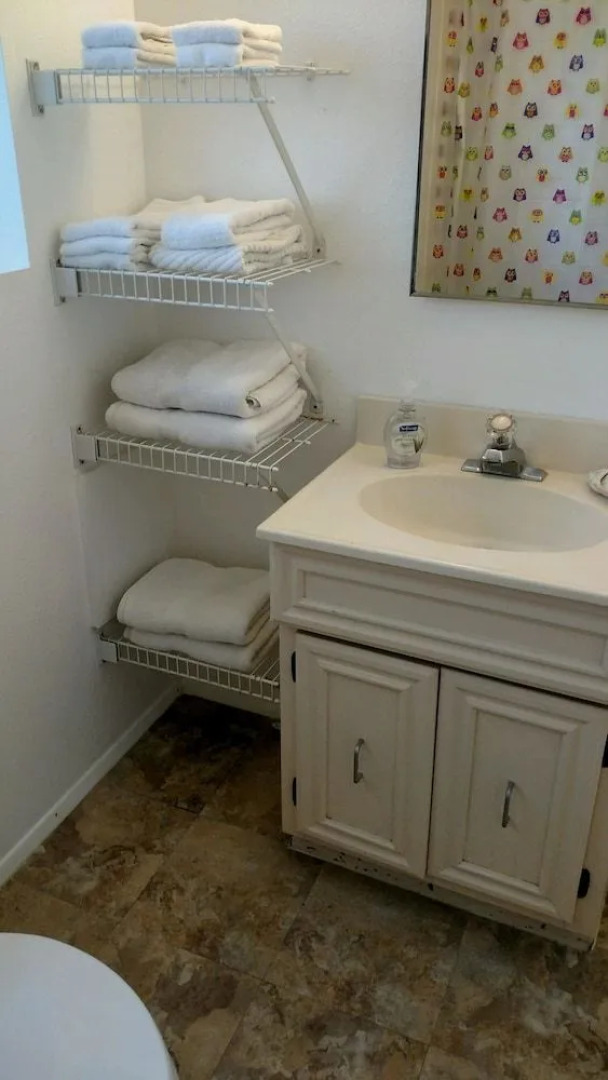 Mutiny Bay Waterfront House