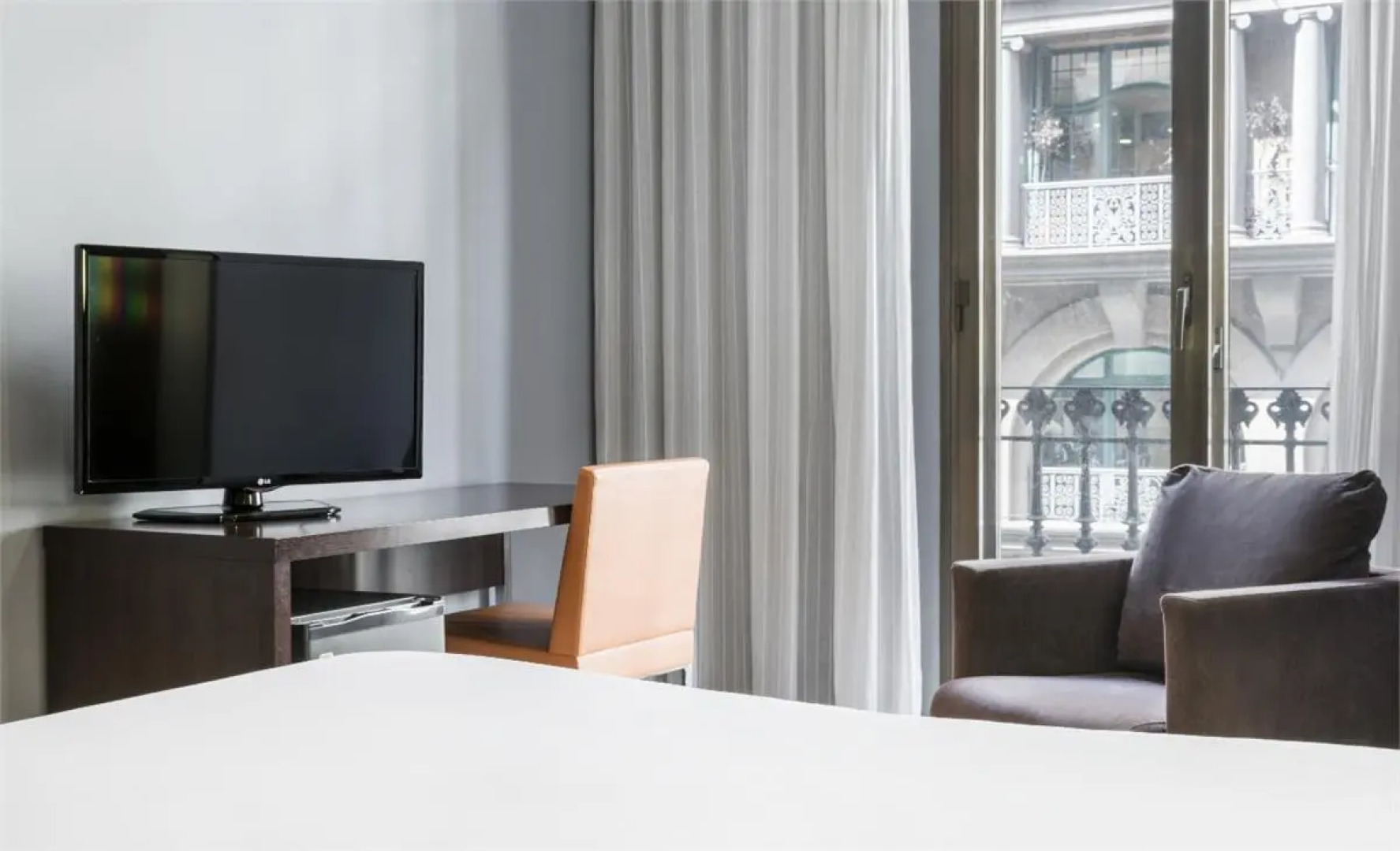 Hotel ILUNION Almirante