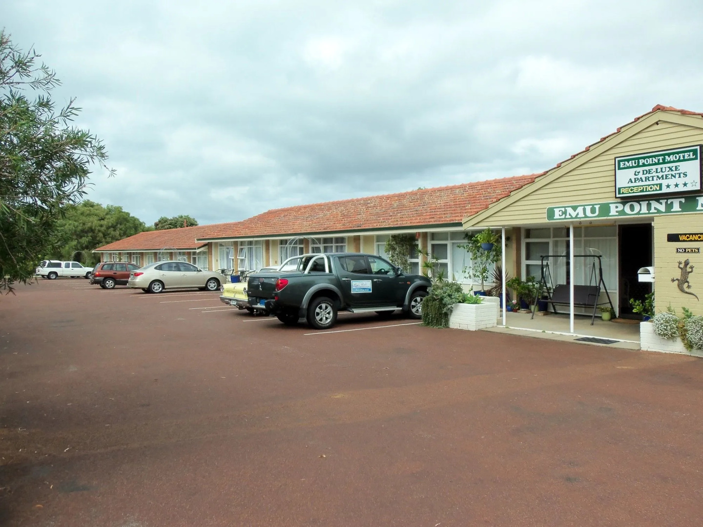 Emu Point Motel
