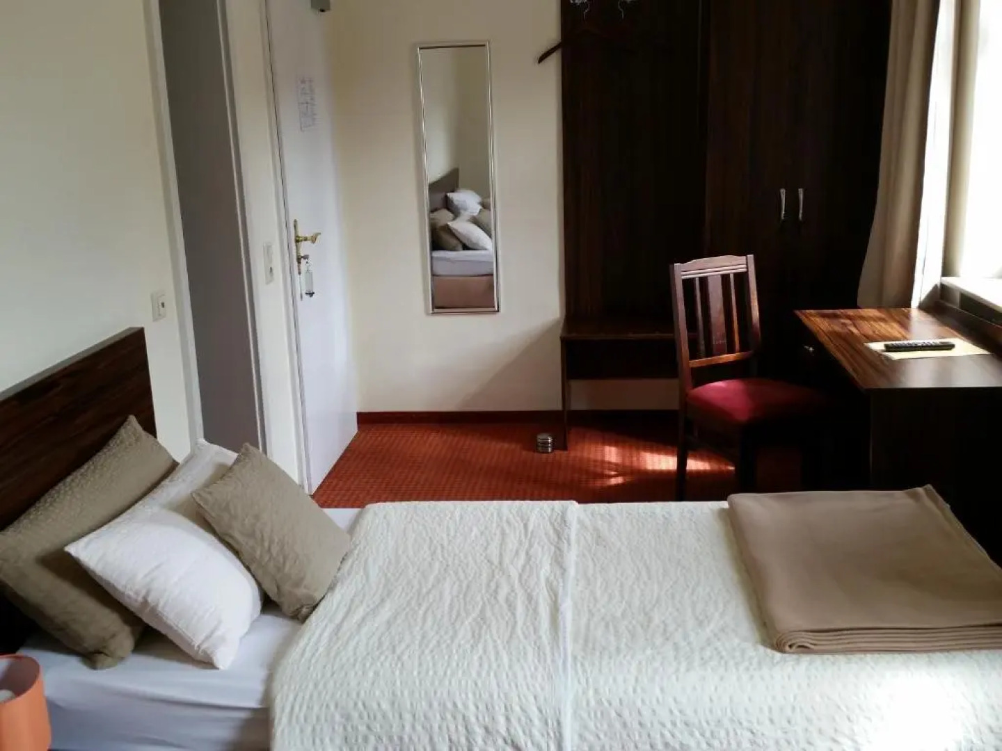 Linde Restaurant & Hotel