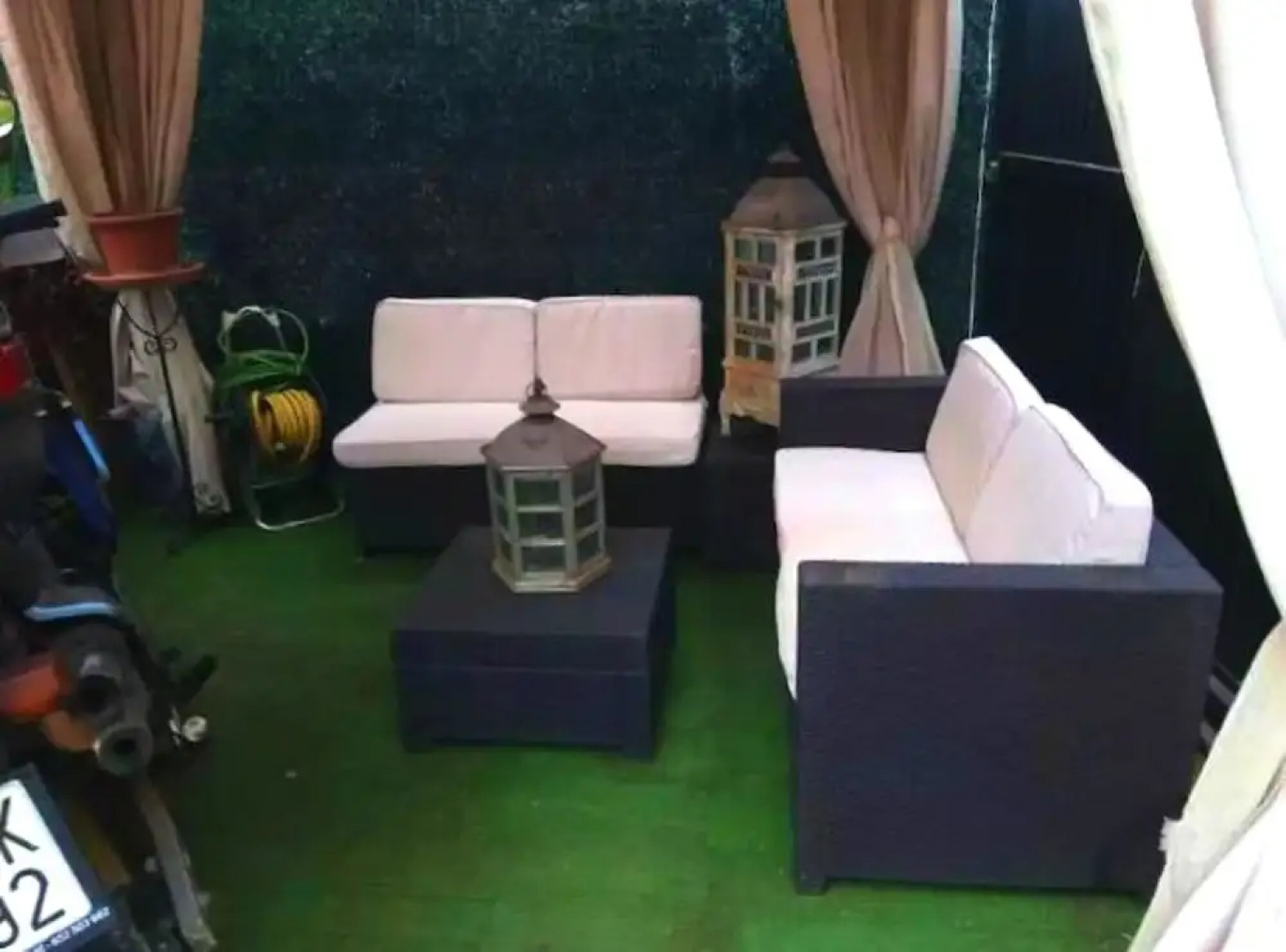 House With 5 Bedrooms in Dos Hermanas, With Pool Access, Enclosed Gard