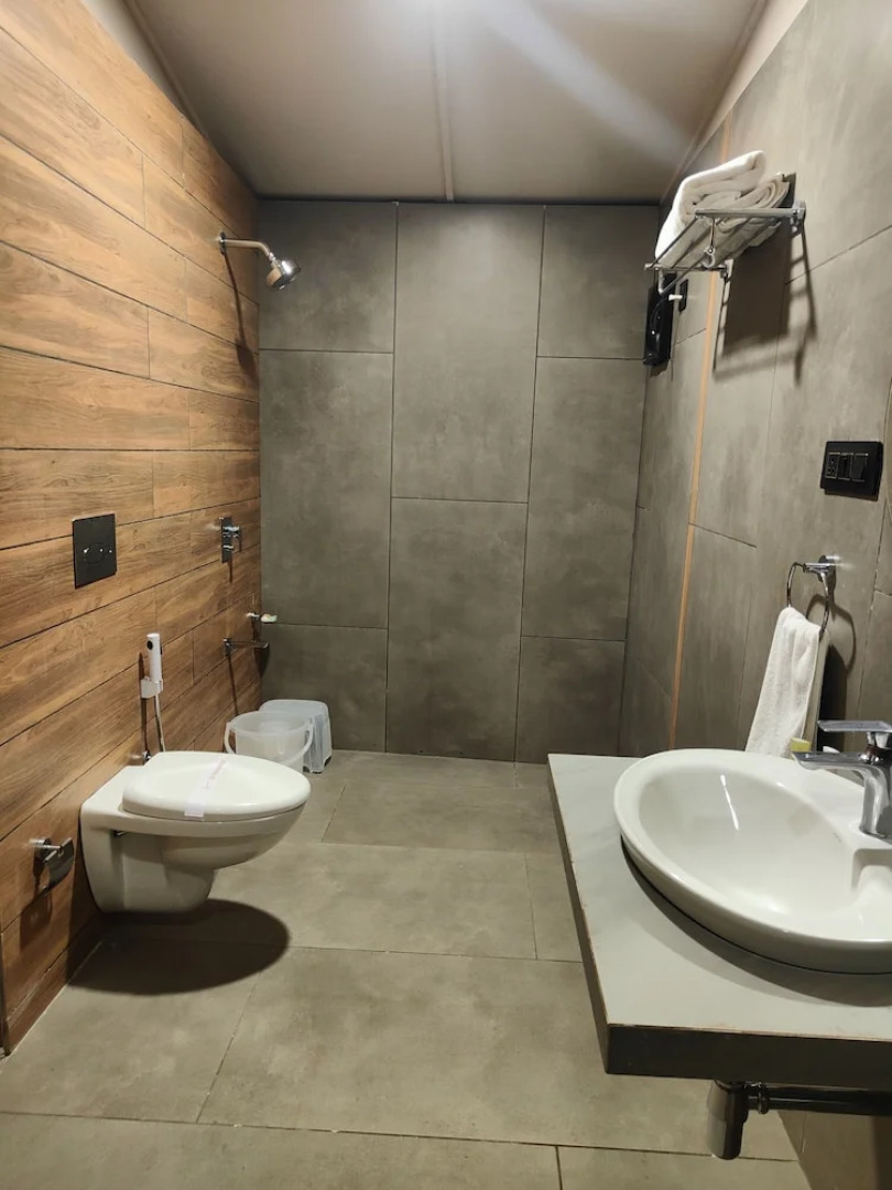 Nirvana Resort and Restaurant