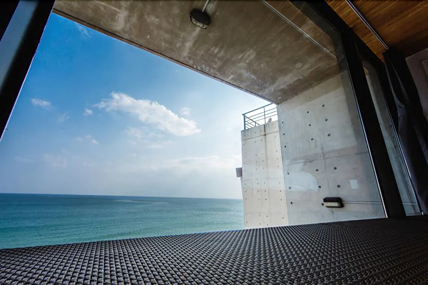 Uljin French Paper Pension