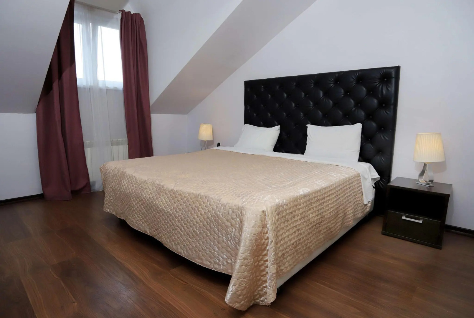 Отель Видноff