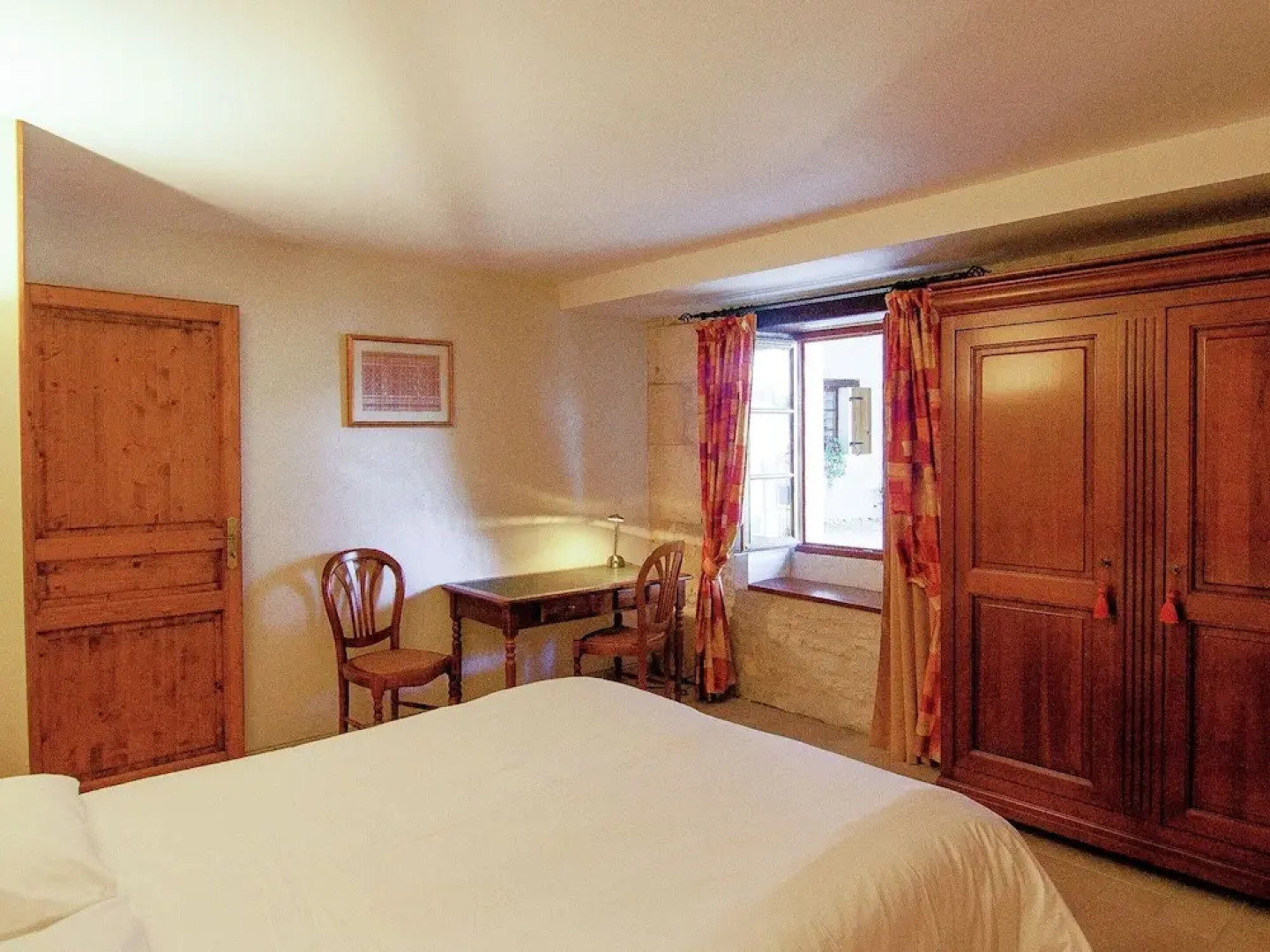 Luxury Apartment With Terrace, Sauna, Tennis, Pool