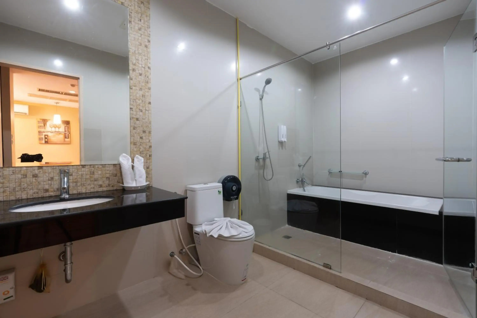 Greenview Ekkamai 10