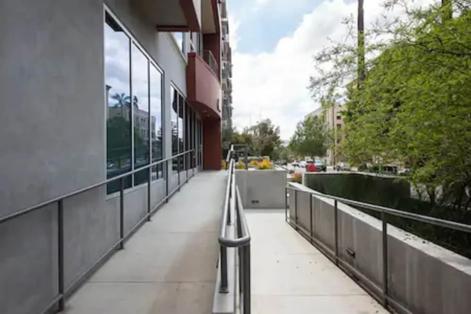 Downtown LA Fully Furnished Apartment