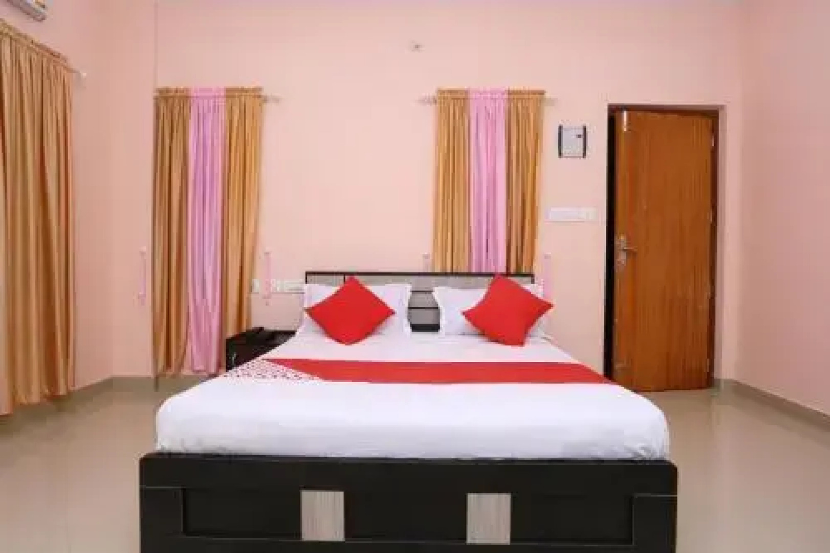 Reem Residency by OYO Rooms