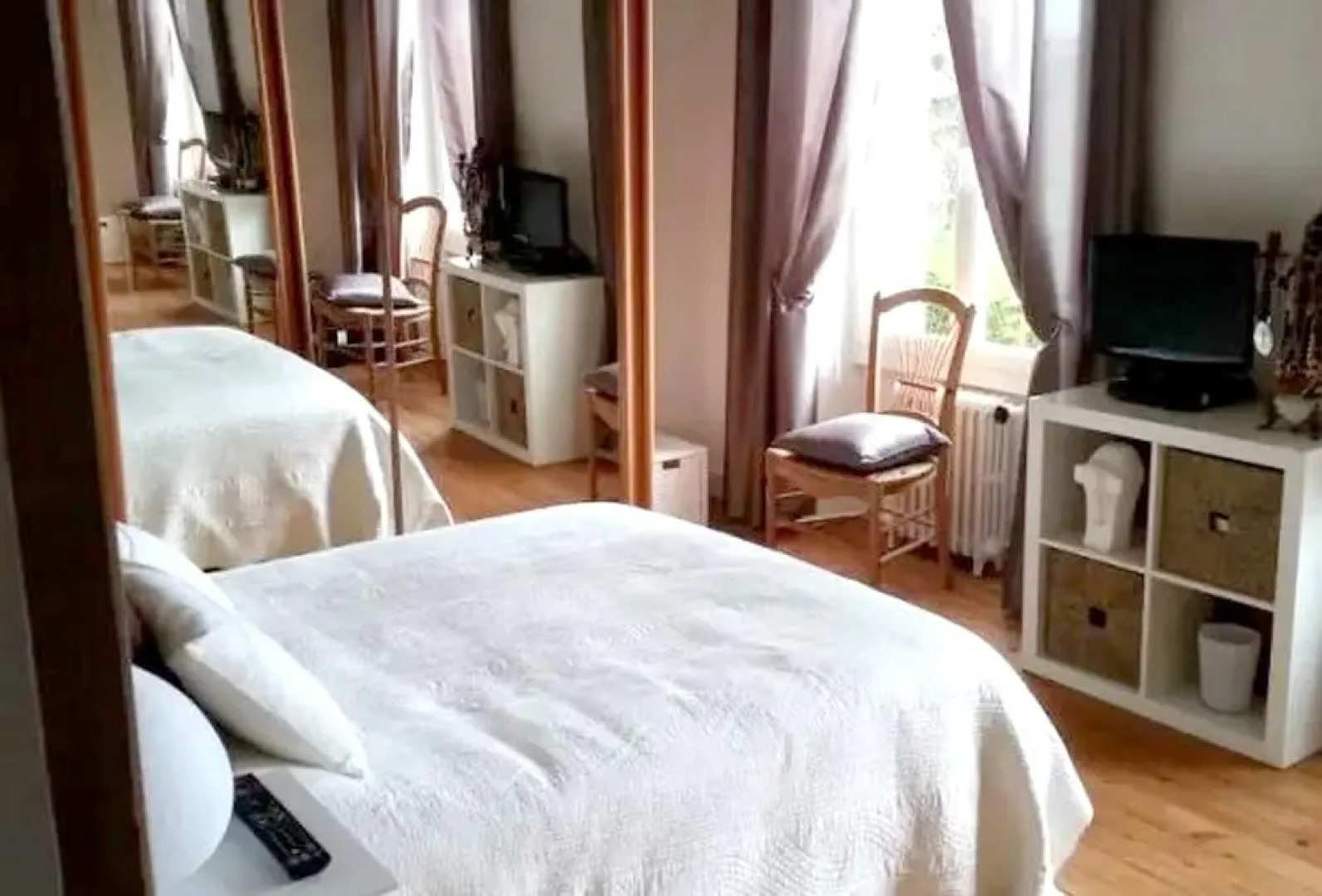 Villa With 4 Bedrooms in Saint-germain-du-pert, With Pool Access, Encl