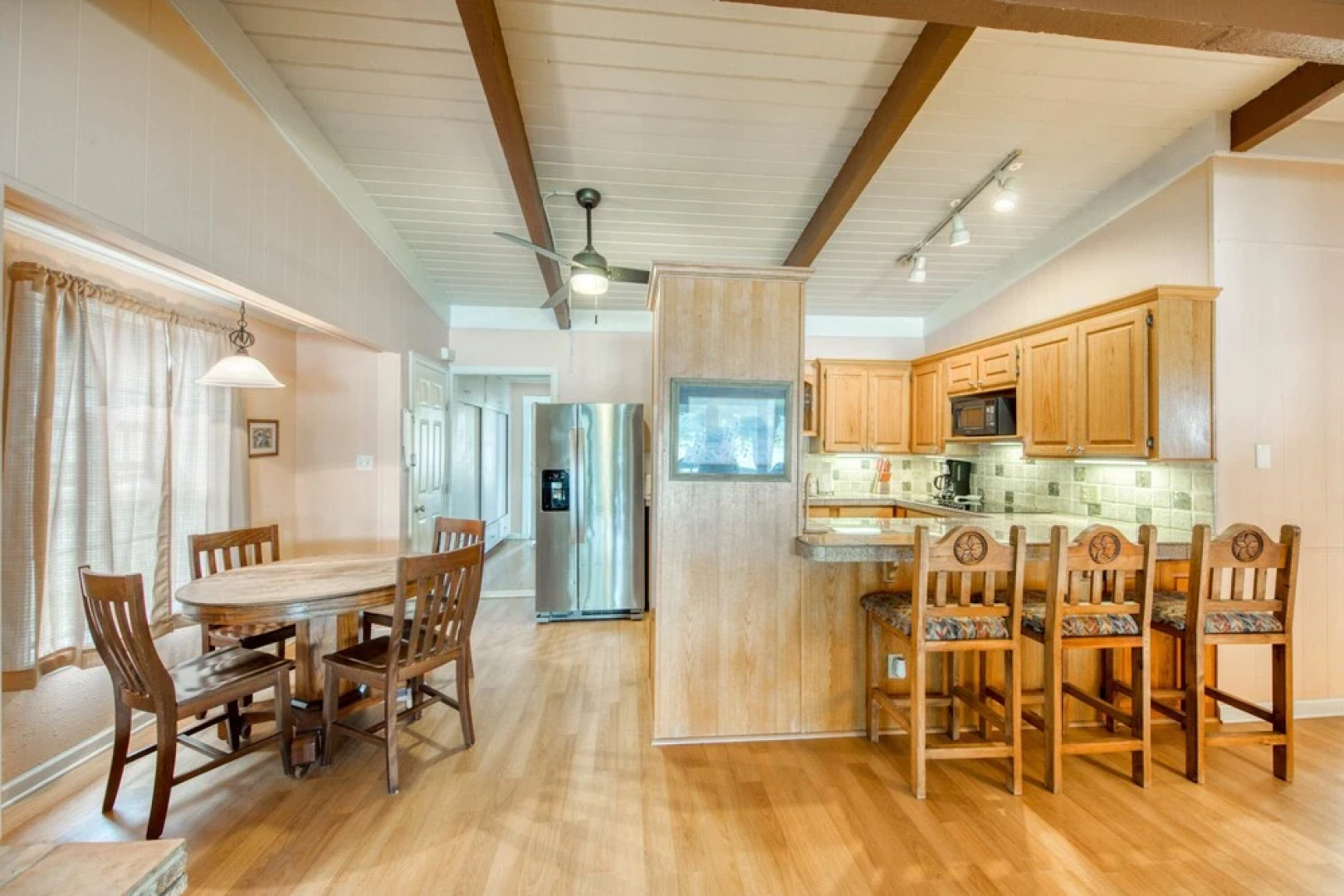 River Oaks Lookout - Unit A