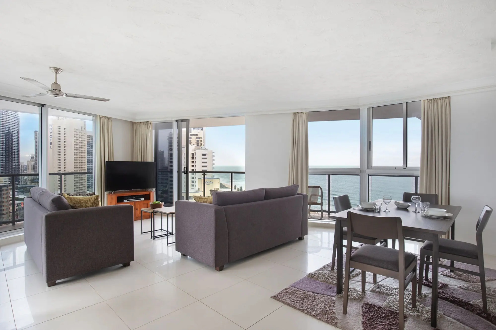 BreakFree Peninsula Surfers Paradise