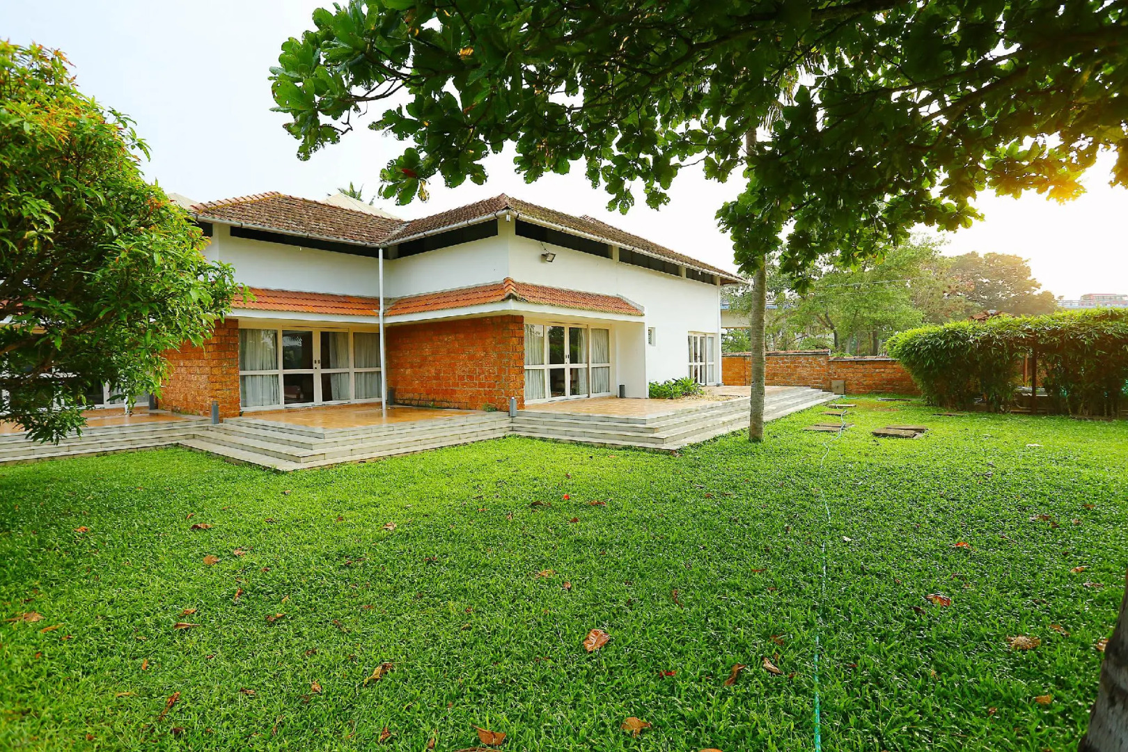 Capital O 29855 Island Inn