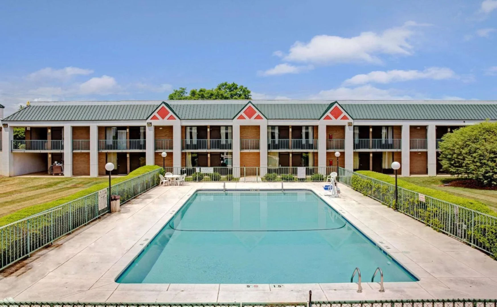 Days Inn by Wyndham Cornelius Lake Norman