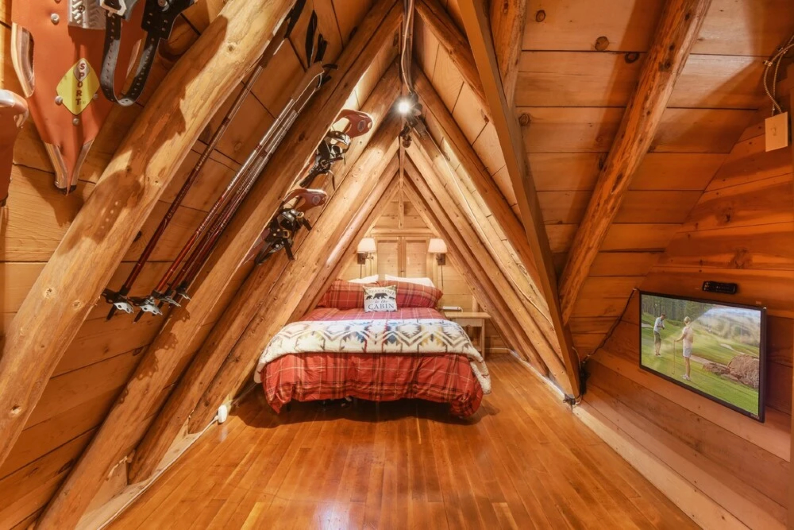 Dancing Cubs Camp - Hot Tub 2 Bedroom Cabin by Redawning