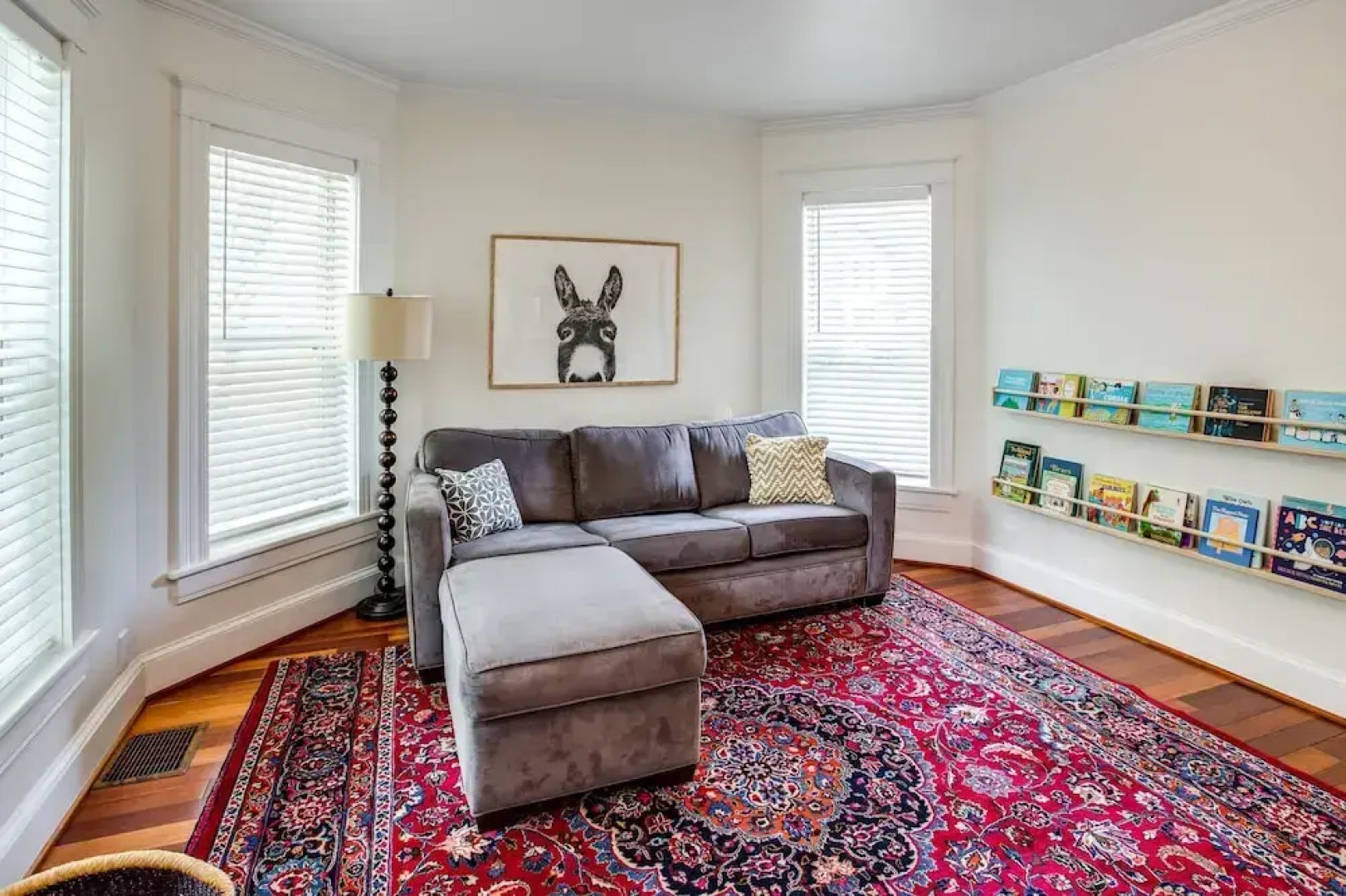 Sunnyside Cottage 3 Bedroom Home by RedAwning