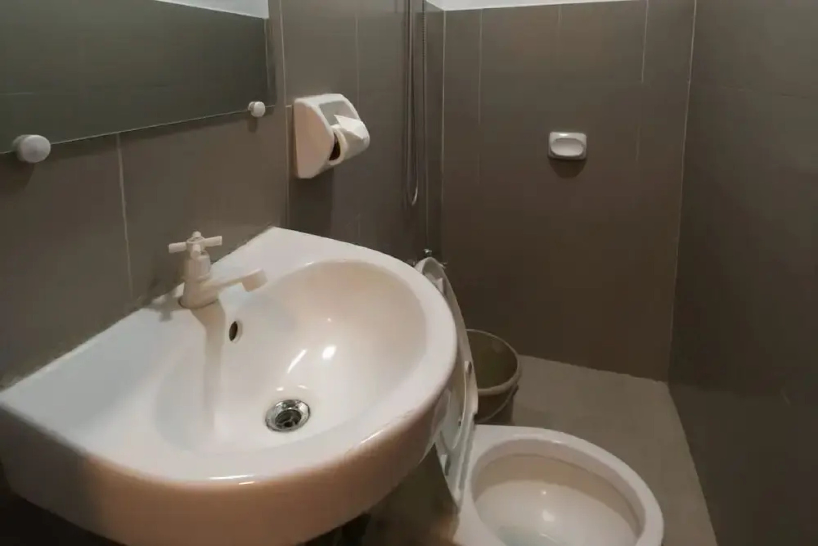 Captains Suites Albay