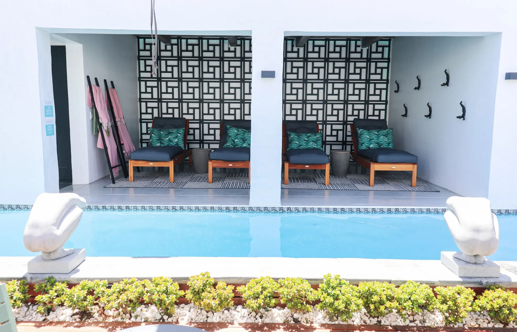 Abalone Hotel & Villas