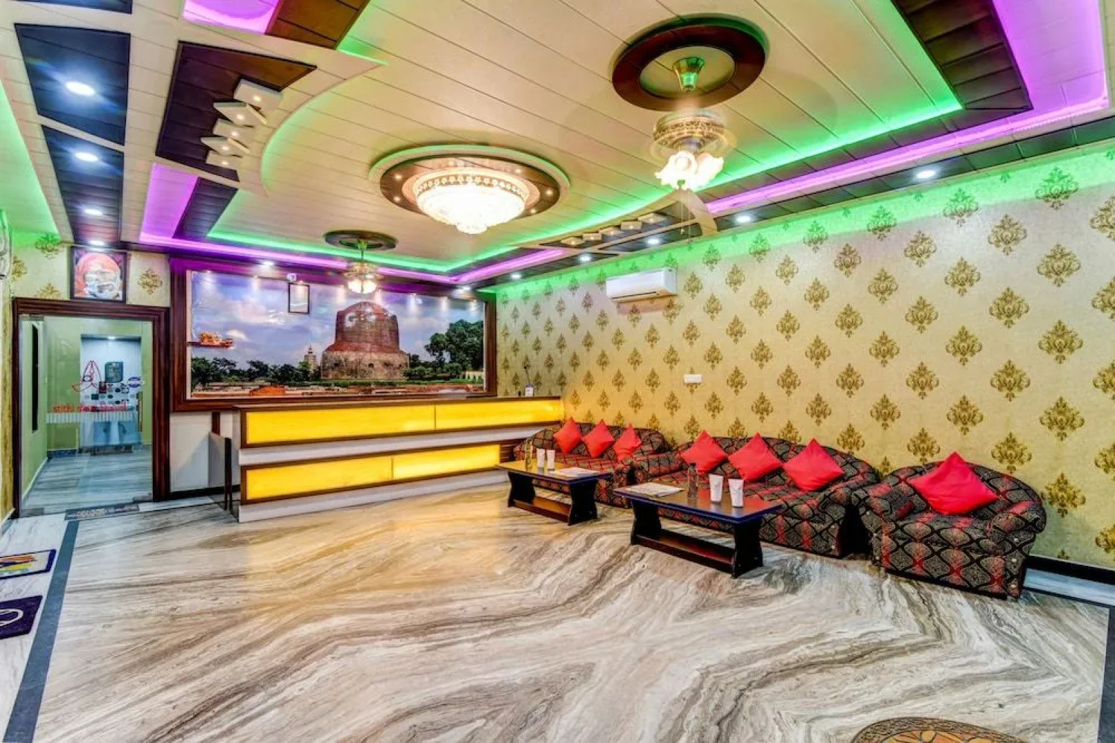 OYO 44294 Hotel Siddahanth International