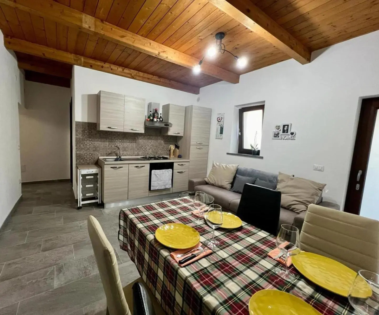 Fleo House - zona centralissima di Bosa