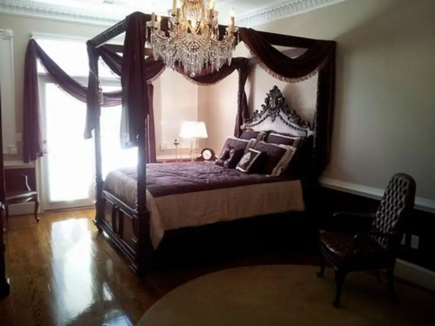 Rosewood Manor Bed & Breakfast