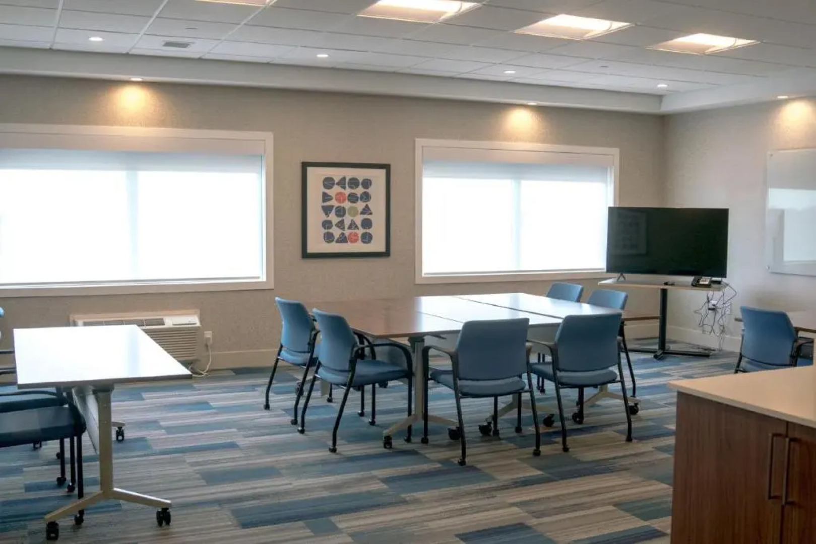 Holiday Inn Express & Suites Brandon by IHG