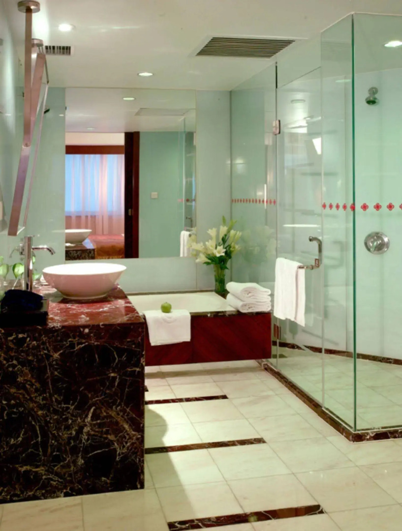 Luxemon Xinjiang Hongfu Hotel