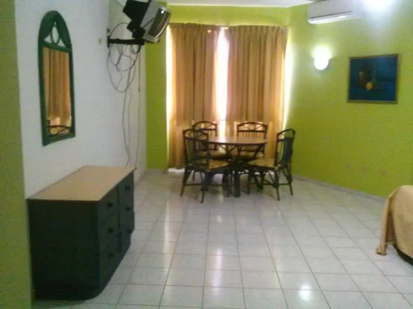 Aparta Hotel Jardines Metropolitanos